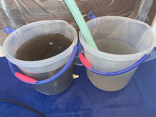 エアコンクリーニング-押上-洗浄後の汚水（2台目）